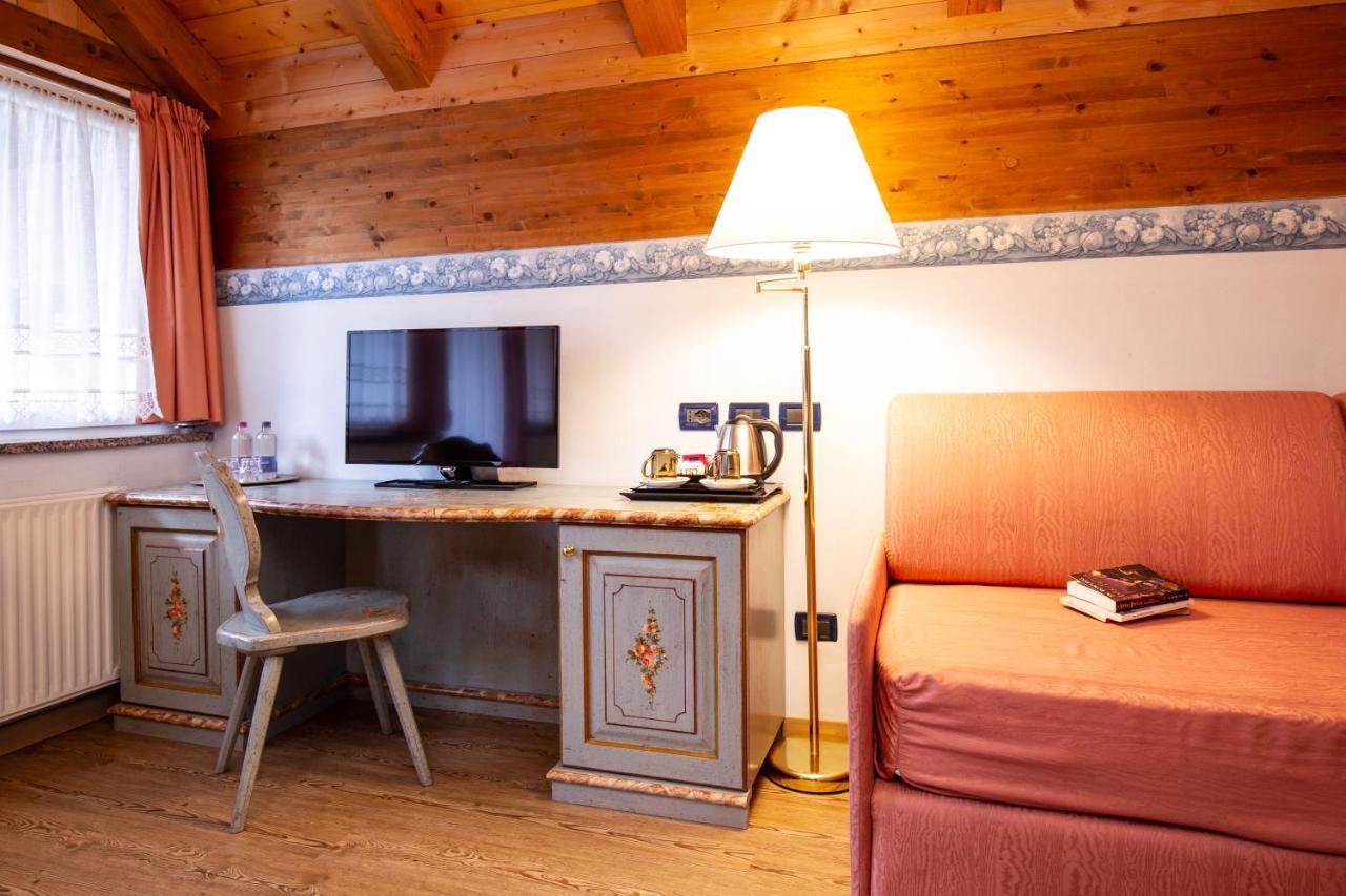 Hotel Cirelle Suite & Spa Canazei Exterior photo